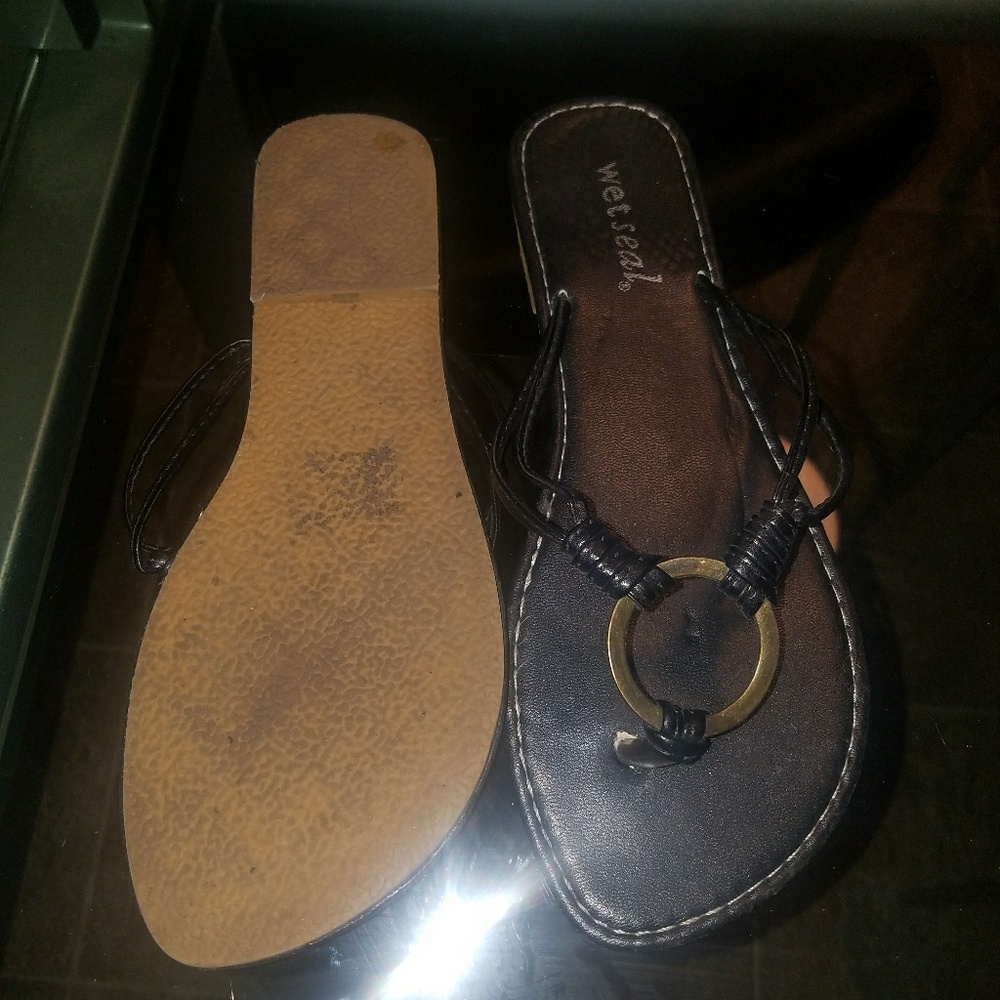 Sandals - Picture 3 of 3